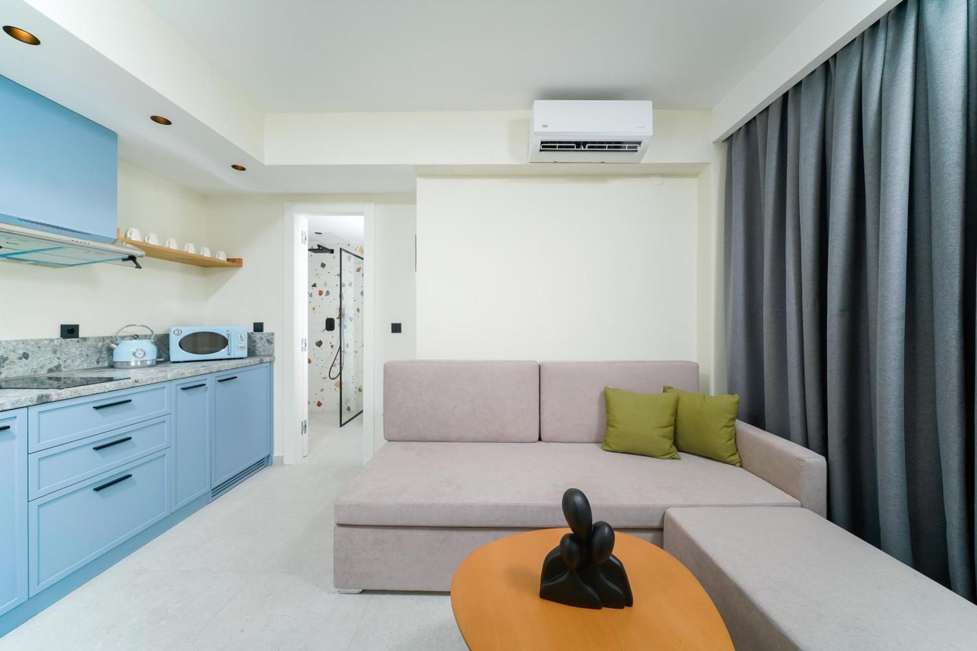 Azzure Luxury Suites โปตอส ภายนอก รูปภาพ