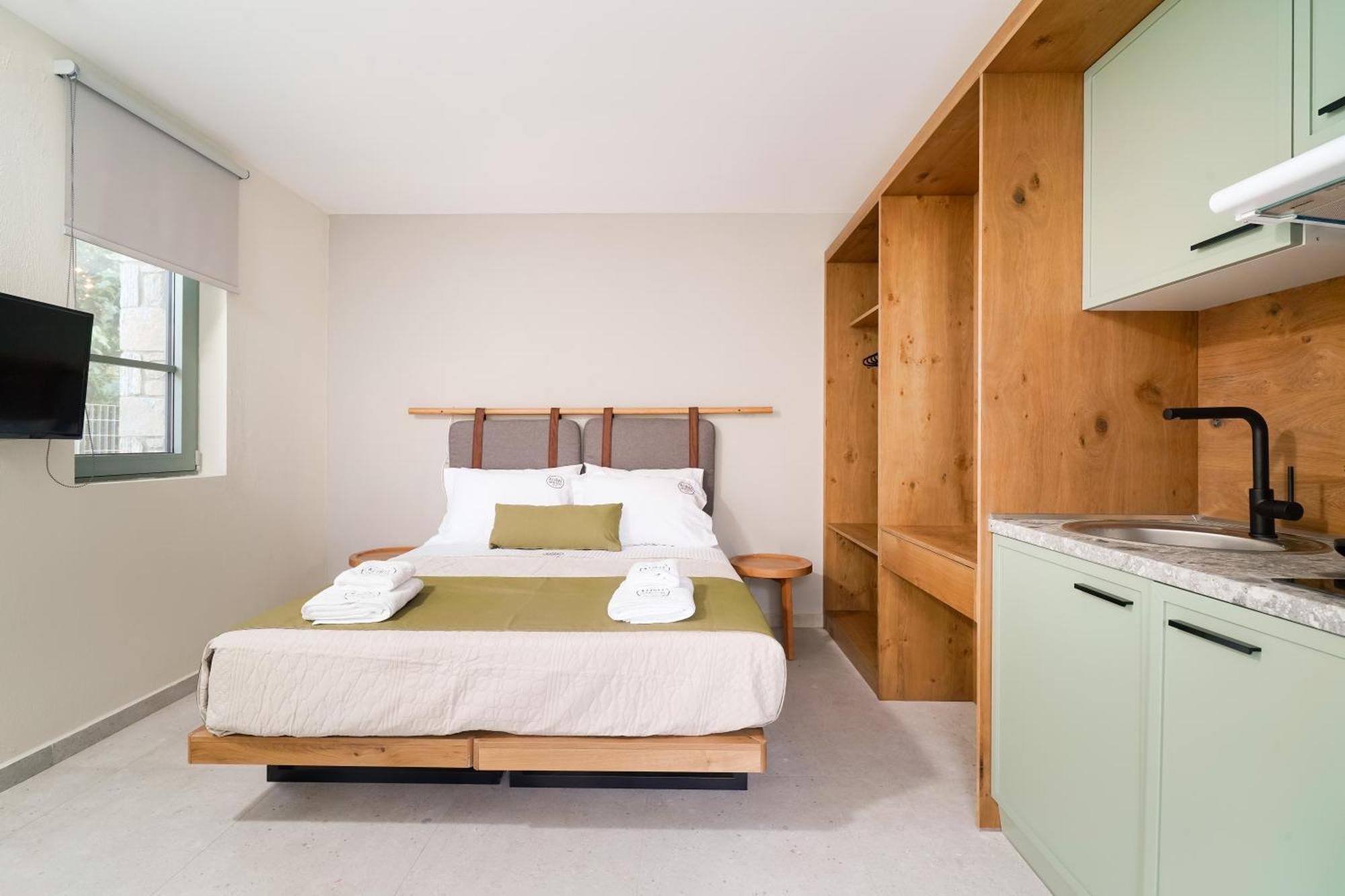 Azzure Luxury Suites โปตอส ภายนอก รูปภาพ