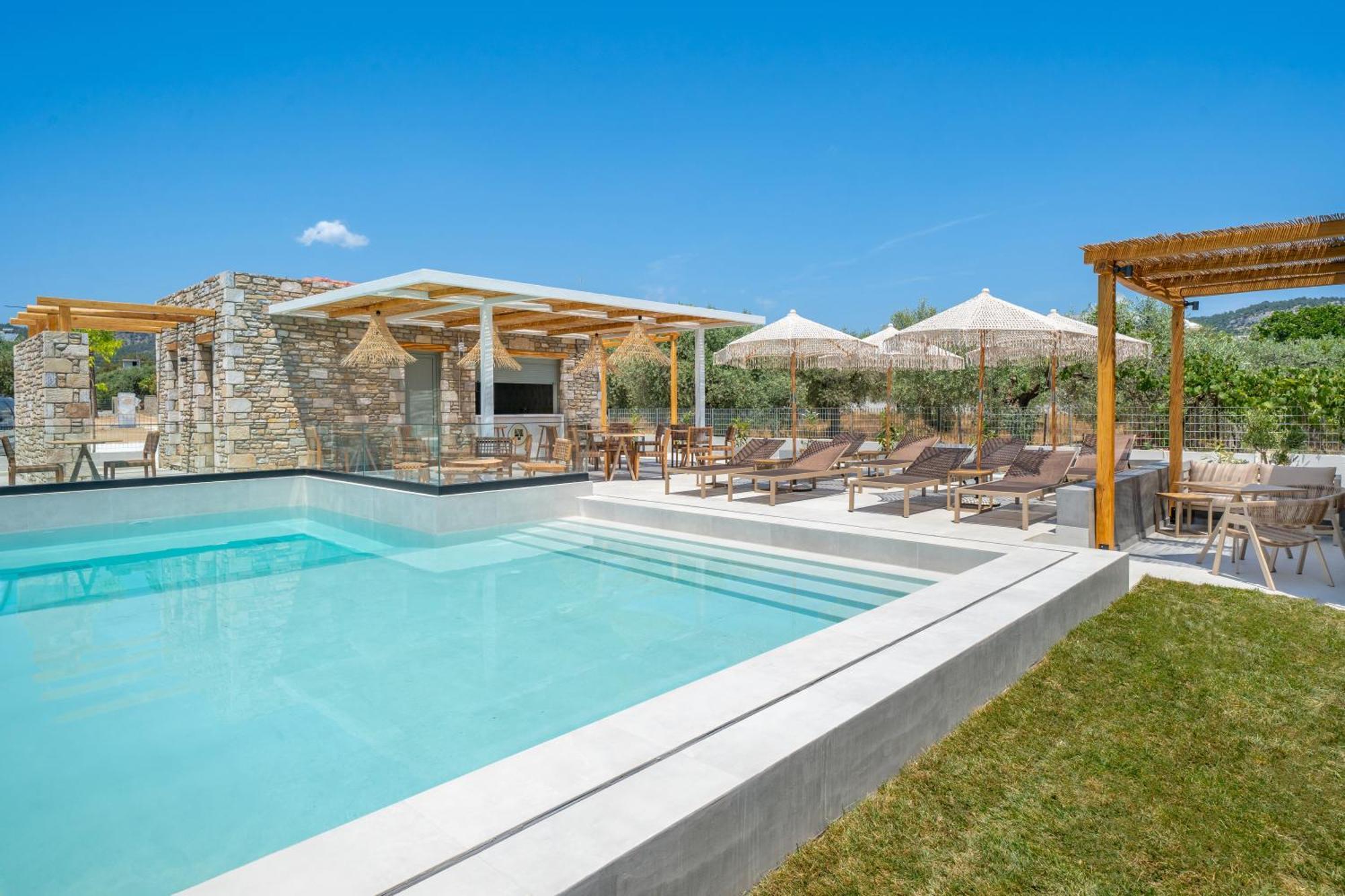 Azzure Luxury Suites โปตอส ภายนอก รูปภาพ